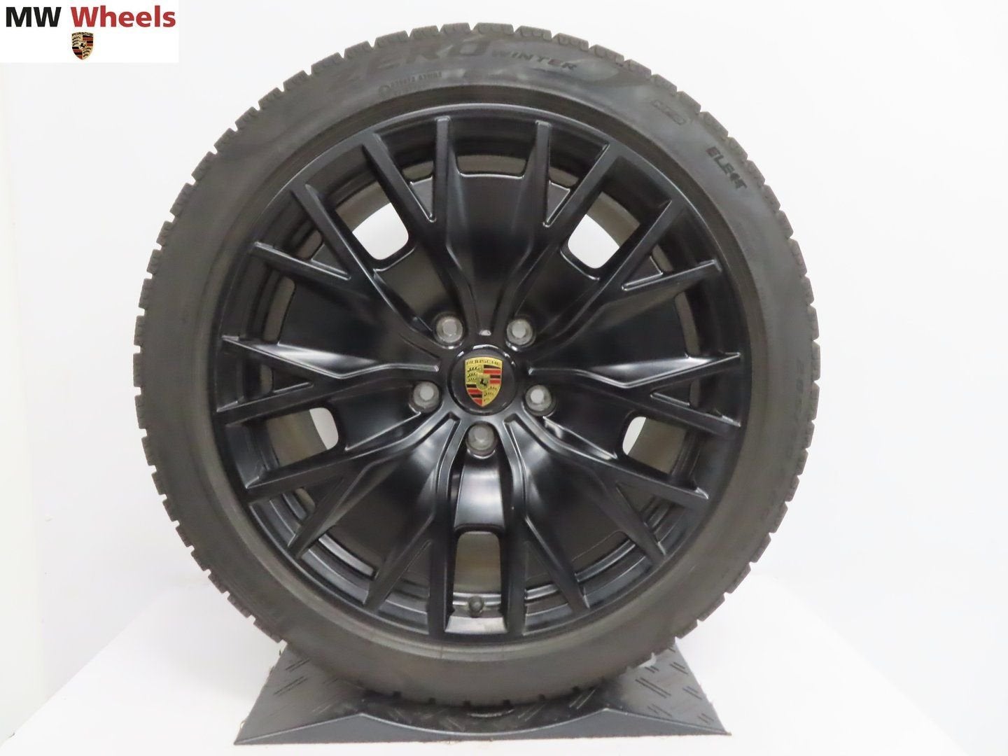 Originele Porsche Taycan 20 inch velgen met winterbanden, Auto-onderdelen, -, -, Banden en Velgen, 20 inch