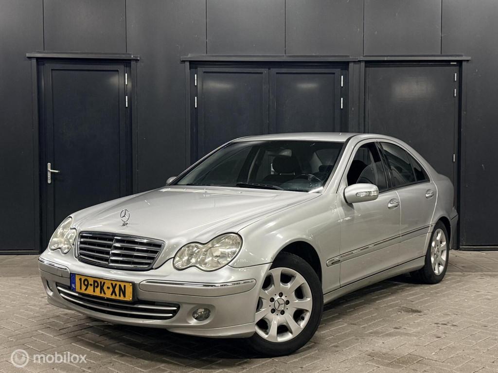 Mercedes C-klasse 180 K. Elegance nieuwe apk|trekhaak|cruise, 1385 kg, Achterwielaandrijving, Gebruikt, 1796 cc