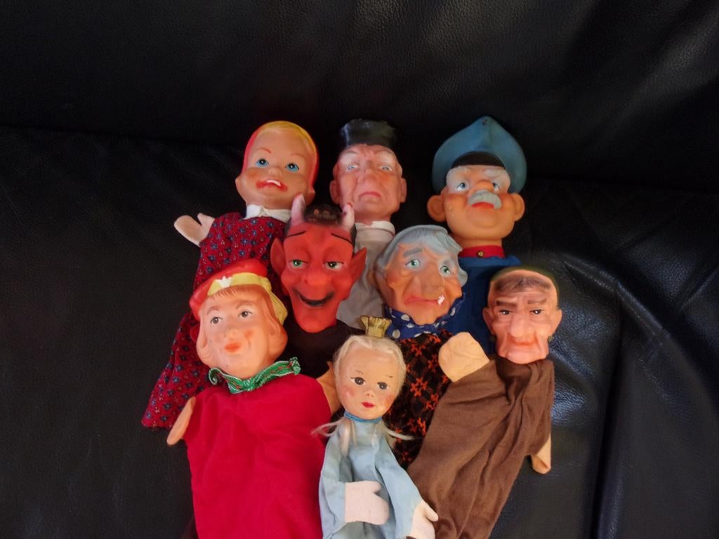 8 Oude POPPENKASTPOPPEN (C), Ophalen of Verzenden
