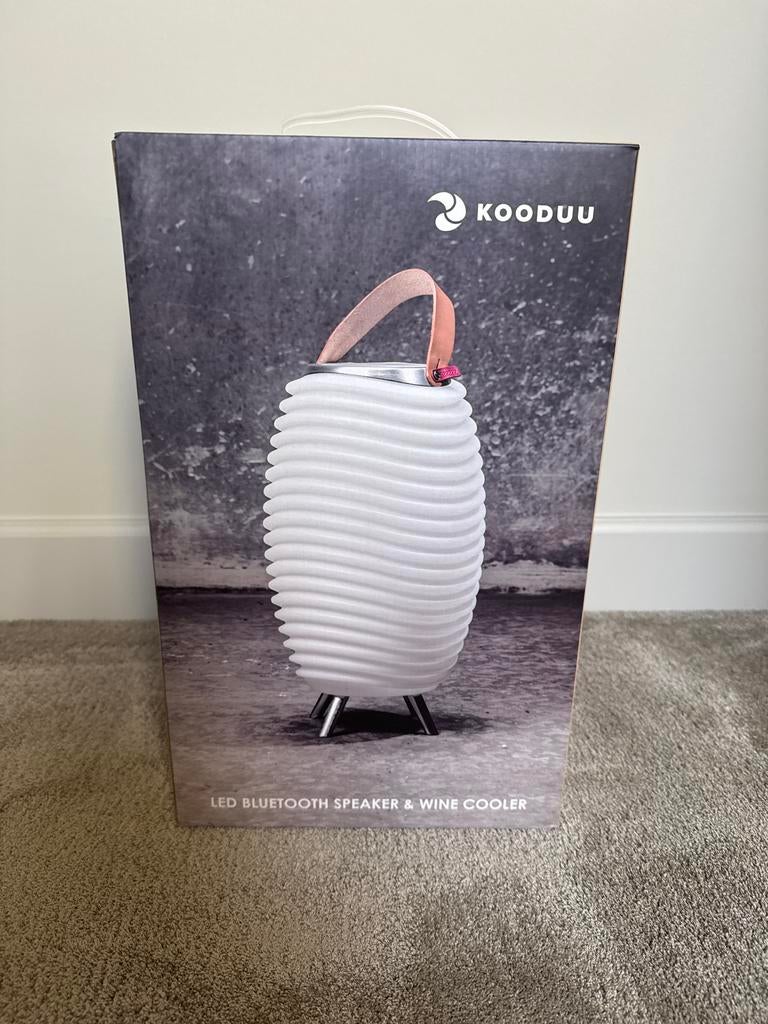 Kooduu lamp, speaker en wijnkoeler in één! - nieuw, Minder dan 50 watt, Ophalen of Verzenden, Led, Batterij