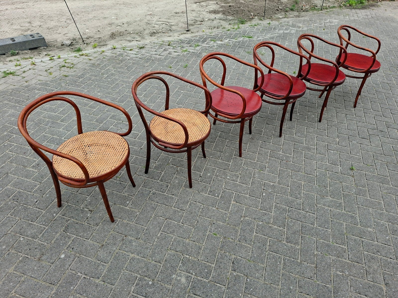 2 + 4 Thonet Ligna (gemerkt) B9 / 209 stoelen, Ophalen