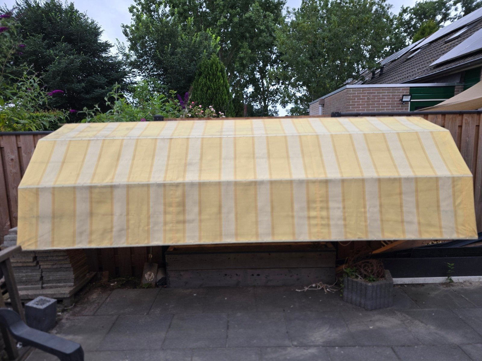 Gebruikte Markies - Geel/Wit gestreept 370 breed/100 uitval., Minder dan 150 cm, Ophalen of Verzenden, Gebruikt, Markies