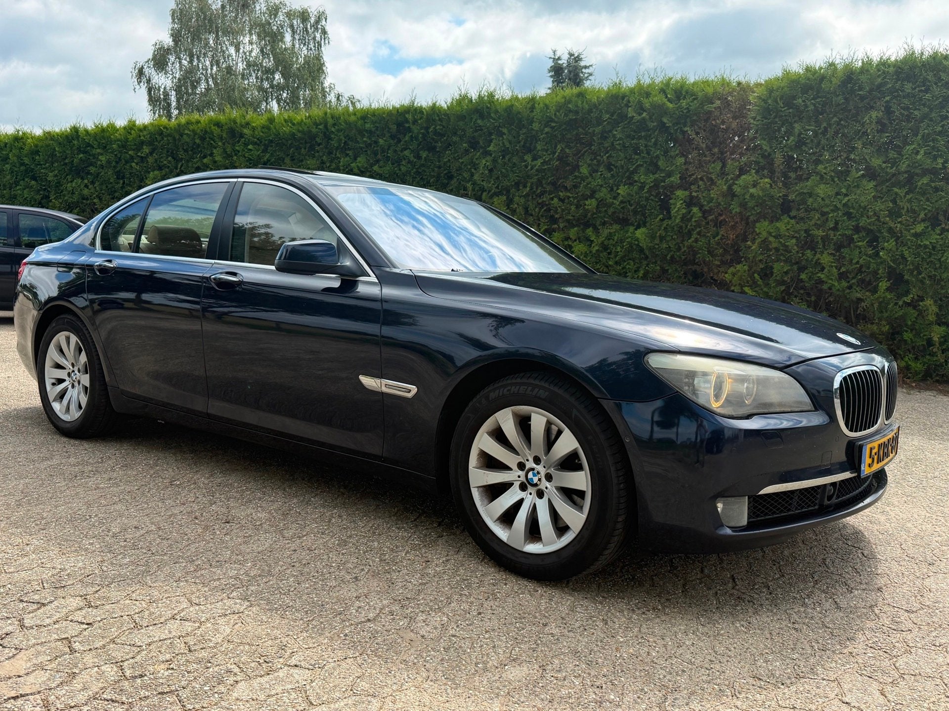 BMW 7-serie 750i High Executive/SoftClose Lees Tekst!, Auto's, BMW, Automaat, Euro 5, Achterwielaandrijving, Gebruikt