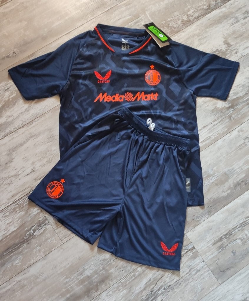 Feyenoord 3e Tenue nieuw seizoen 2026/2027 maat 164, Maat XS of kleiner, Ophalen of Verzenden, Nieuw, Set