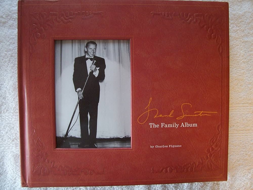 Frank Sinatra boek the family album rare photo’s, Gebruikt, Ducoso, Ophalen of Verzenden, Boek, Tijdschrift of Artikel