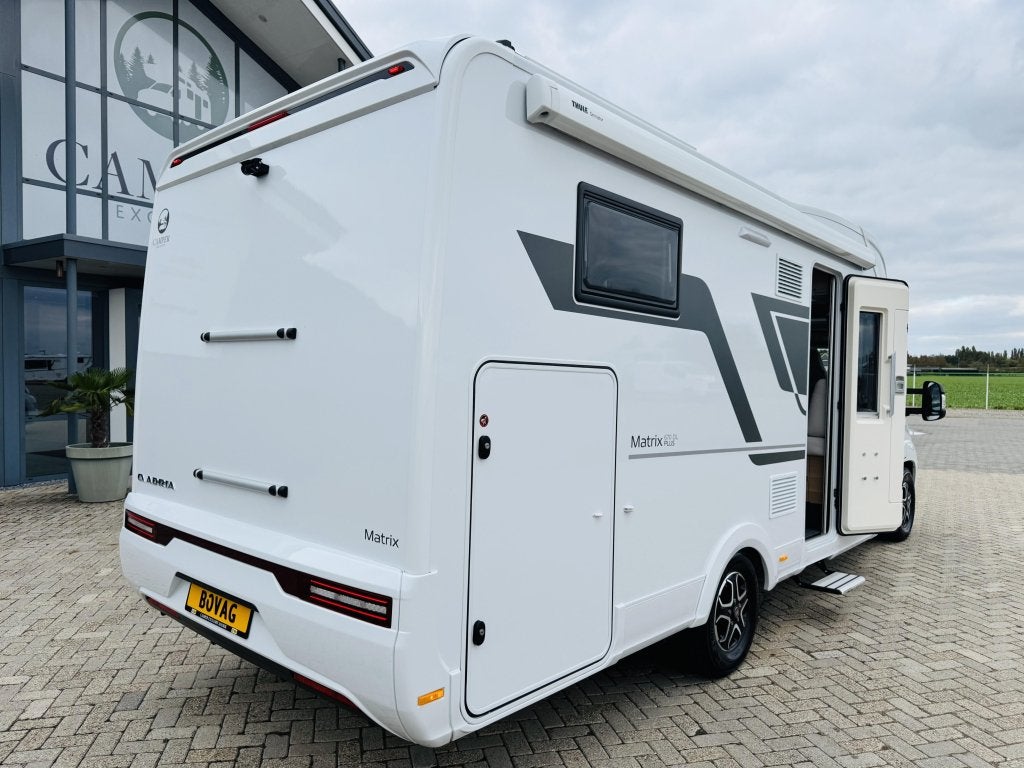 Foto 6 van Adria Matrix Plus 670 DL Automaat Lithium Airco Omvormer