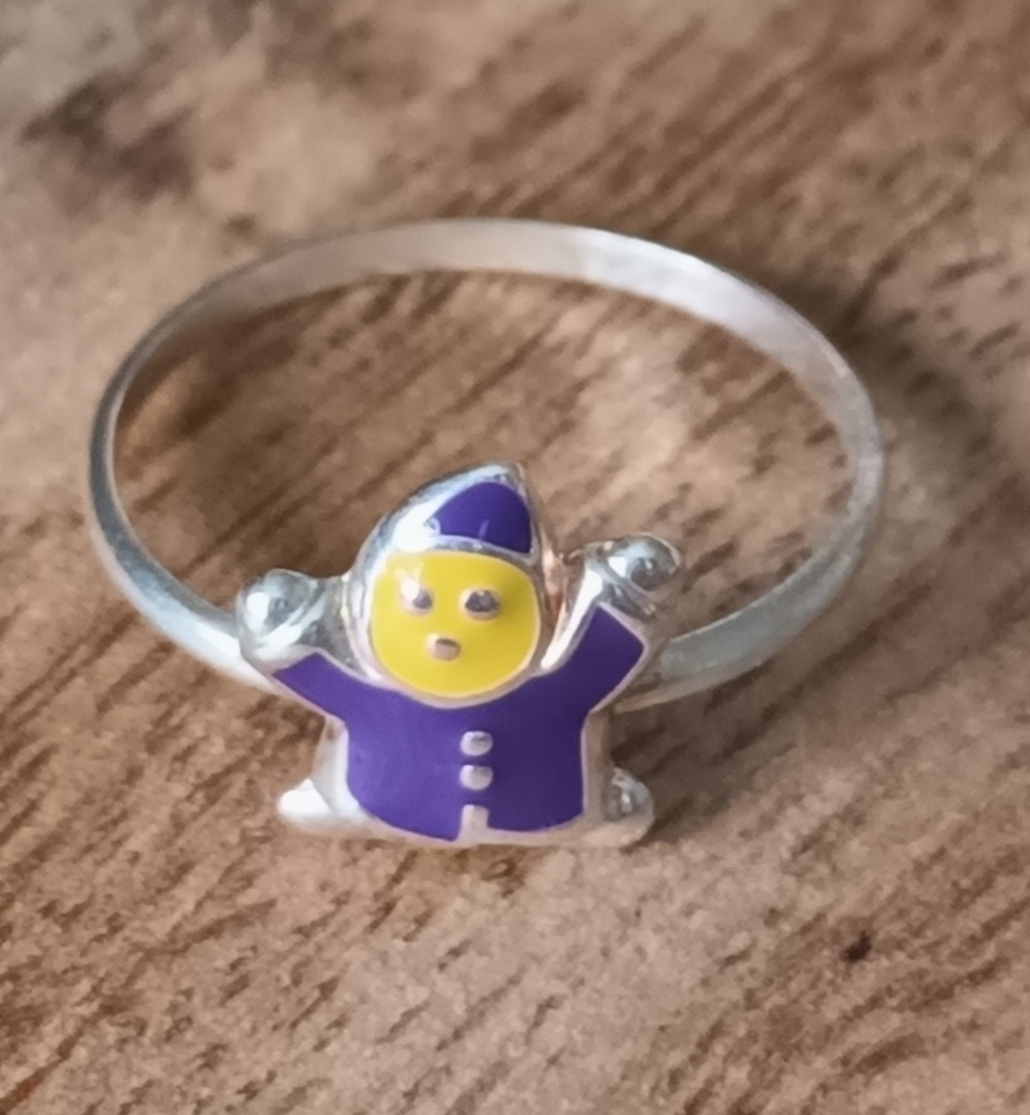 Leuke zilveren ring met poppetje, maat 15, Sieraden, Tassen en Uiterlijk, Kindersieraden, Ophalen of Verzenden, Gebruikt, Zilver