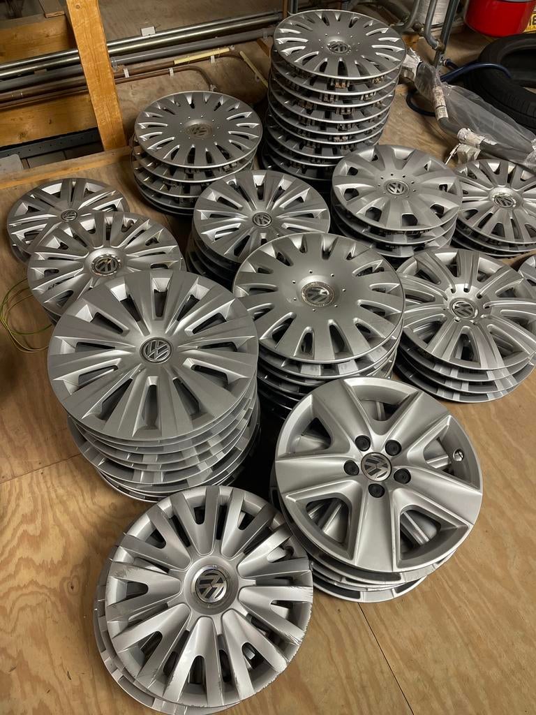 Diverse Volkswagen wieldoppen origineel per 2 of 4 stuks, Ophalen, Gebruikt