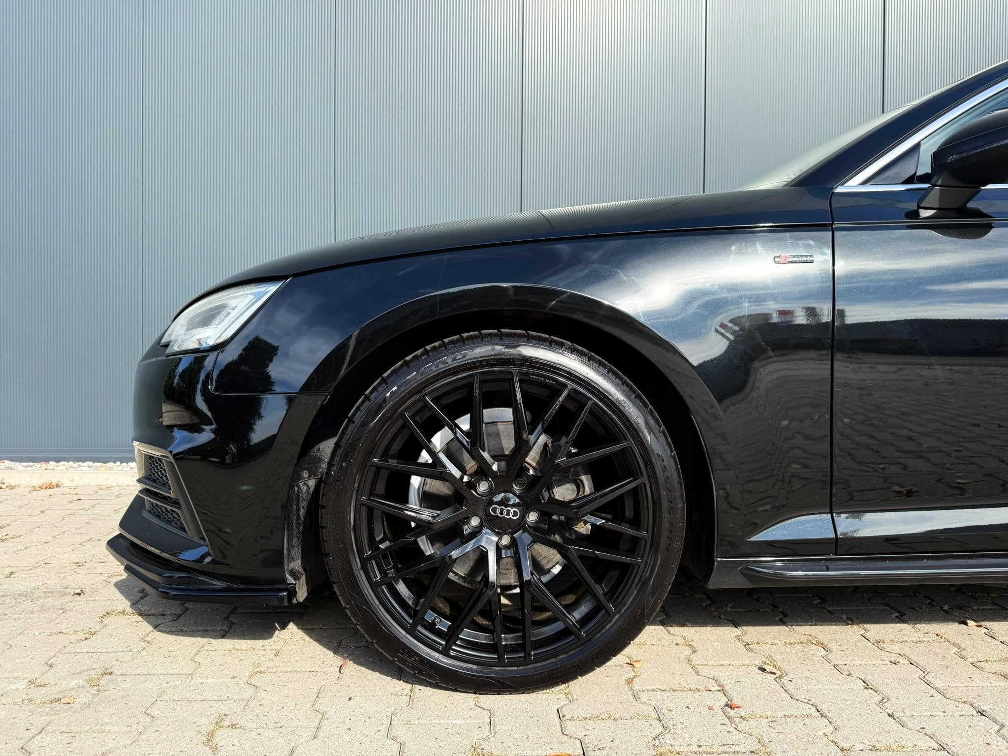 Foto 5 van Audi A4 Avant 1.4 TFSI Sport S line edition navi / 19 inch l