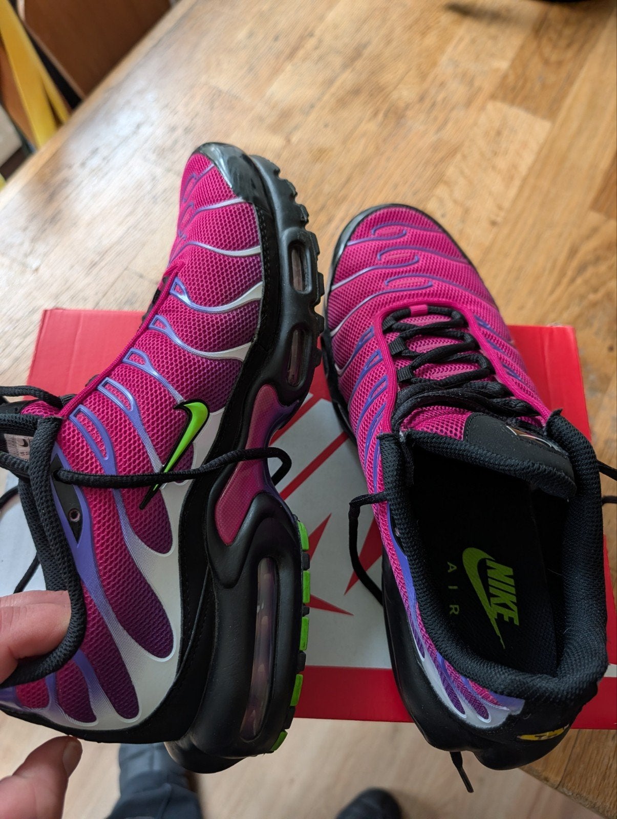 Nike Air Max Tuned 1 Fireberry Rood - Maat EU 44, Overige kleuren, Nike, Ophalen of Verzenden, Sneakers of Gympen