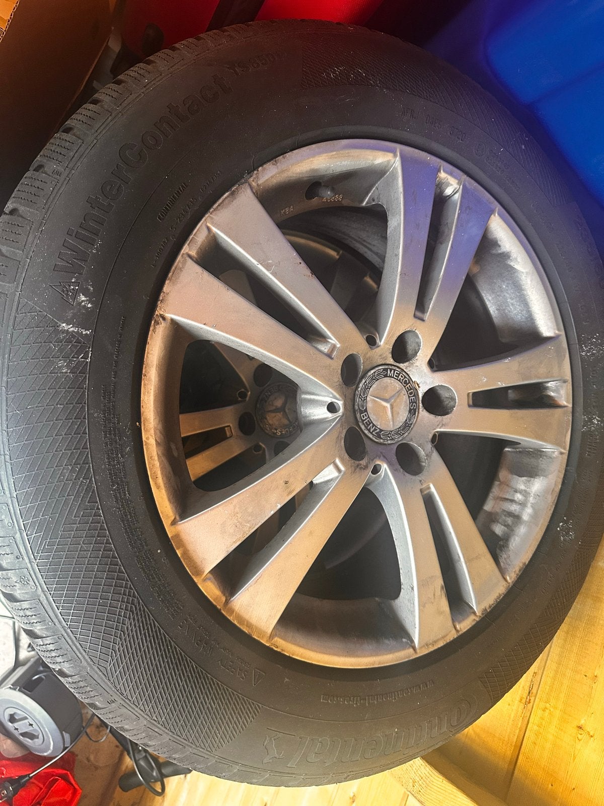 Mercedes Winterbanden met Velgen - Continental 235/60 R17, Ophalen, Gebruikt, Banden en Velgen, 17 inch