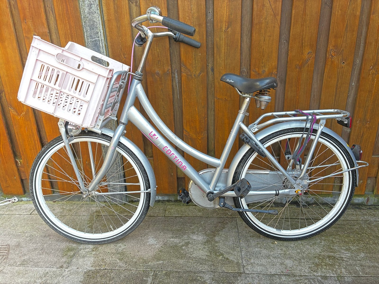 Cortina U4 Transportfiets Meisjes 24 inch 3 versnellingen, Terugtraprem, Versnellingen, Ophalen of Verzenden, Gebruikt