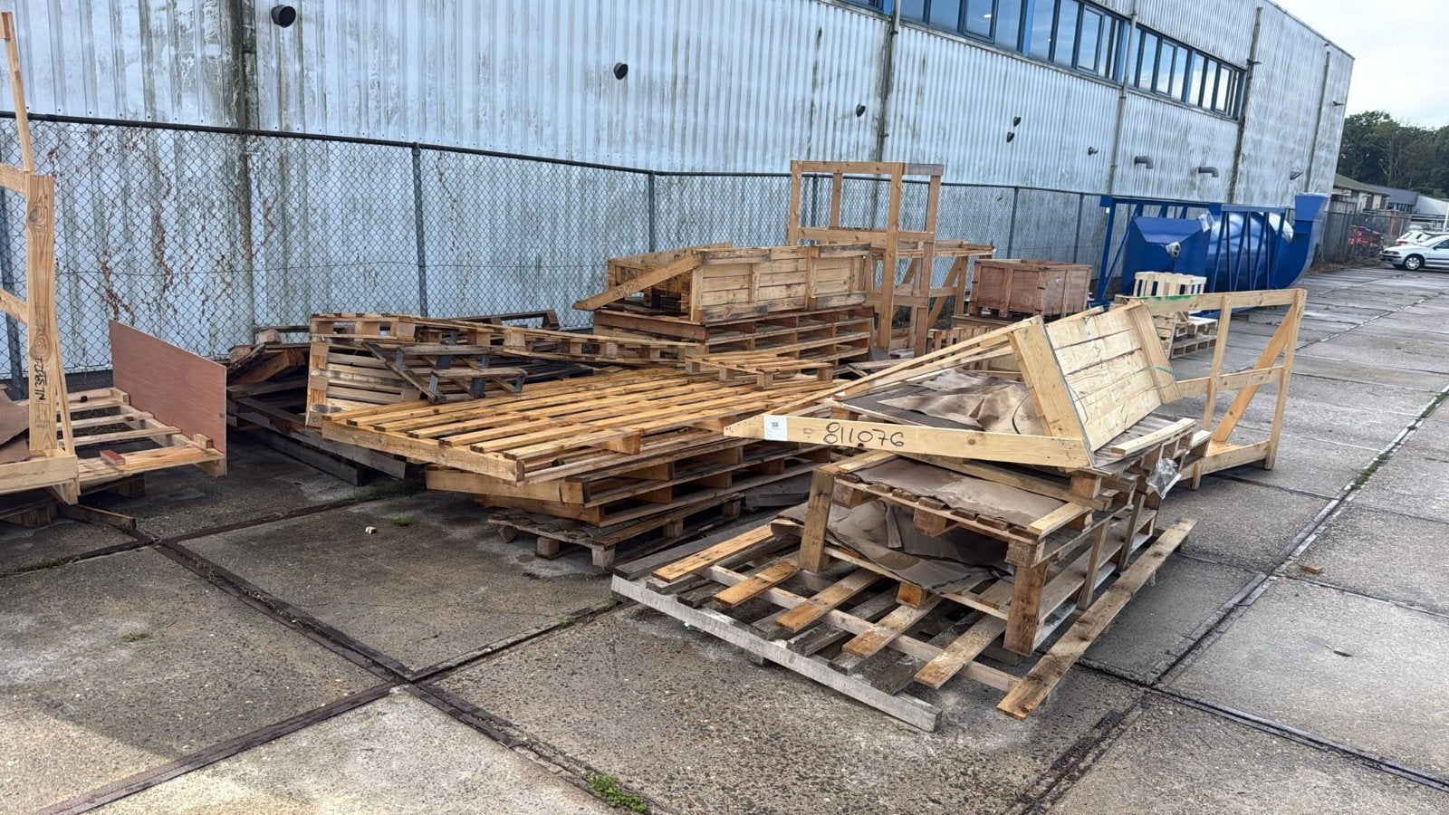 Diverse gebruikte pallets en houten constructies, Doe-het-zelf en Verbouw, Ophalen, Gebruikt