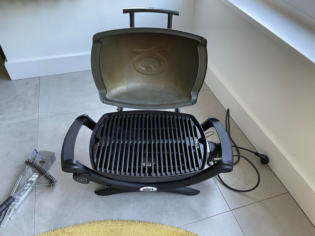 Weber Q1400 elektrische barbecue met toebehoren, Tuin en Terras, Ophalen, Zo goed als nieuw