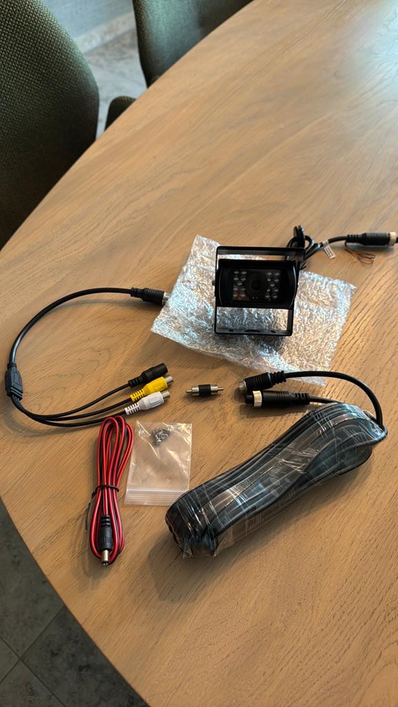 Achteruitrijcamera met nachtzicht en bekabeling, Ophalen of Verzenden, Nieuw