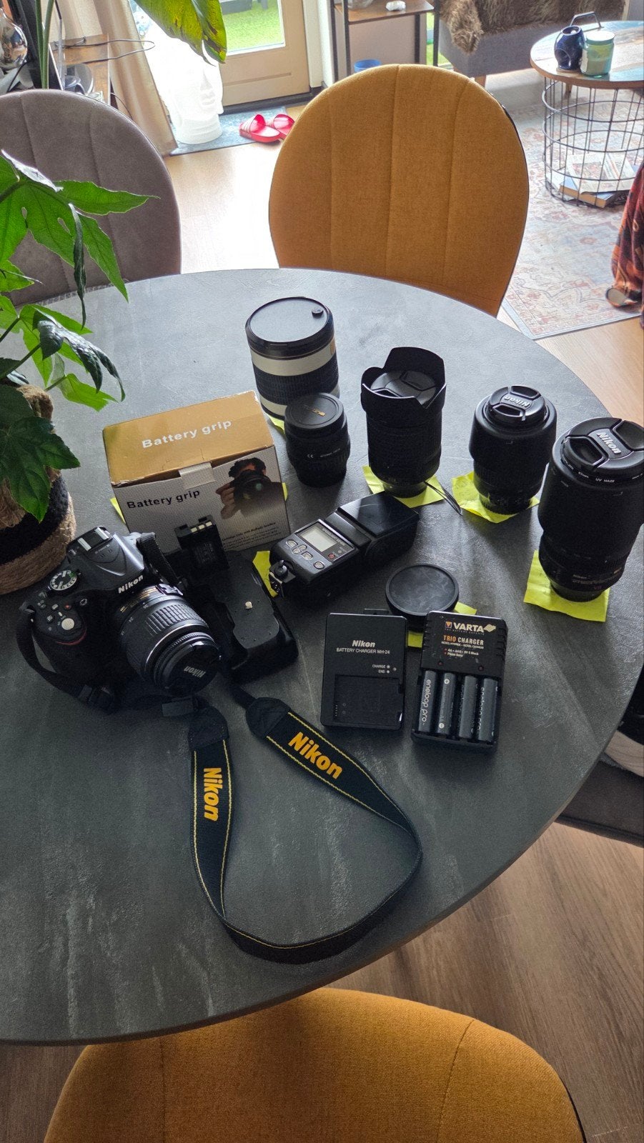 Nikon D5200+ 18-55 lens en meerdere lenzen! Zie omschrijving, Ophalen, Gebruikt, Nikon, 8 keer of meer