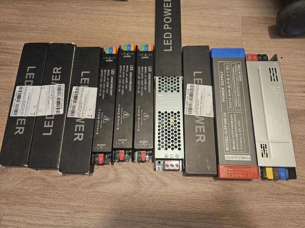 220V AC naar 24V DC LED voeding / adapter – tot 400W, Ophalen, Nieuw