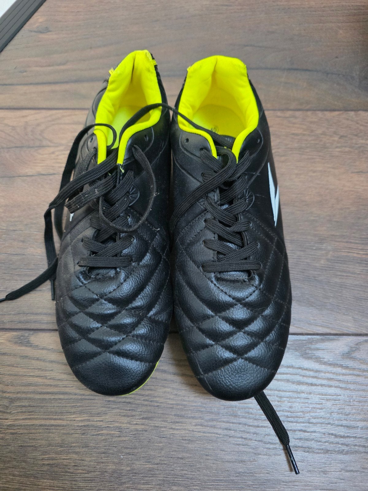 Dutchy voetbalschoenen, Ophalen, Zo goed als nieuw, Schoenen