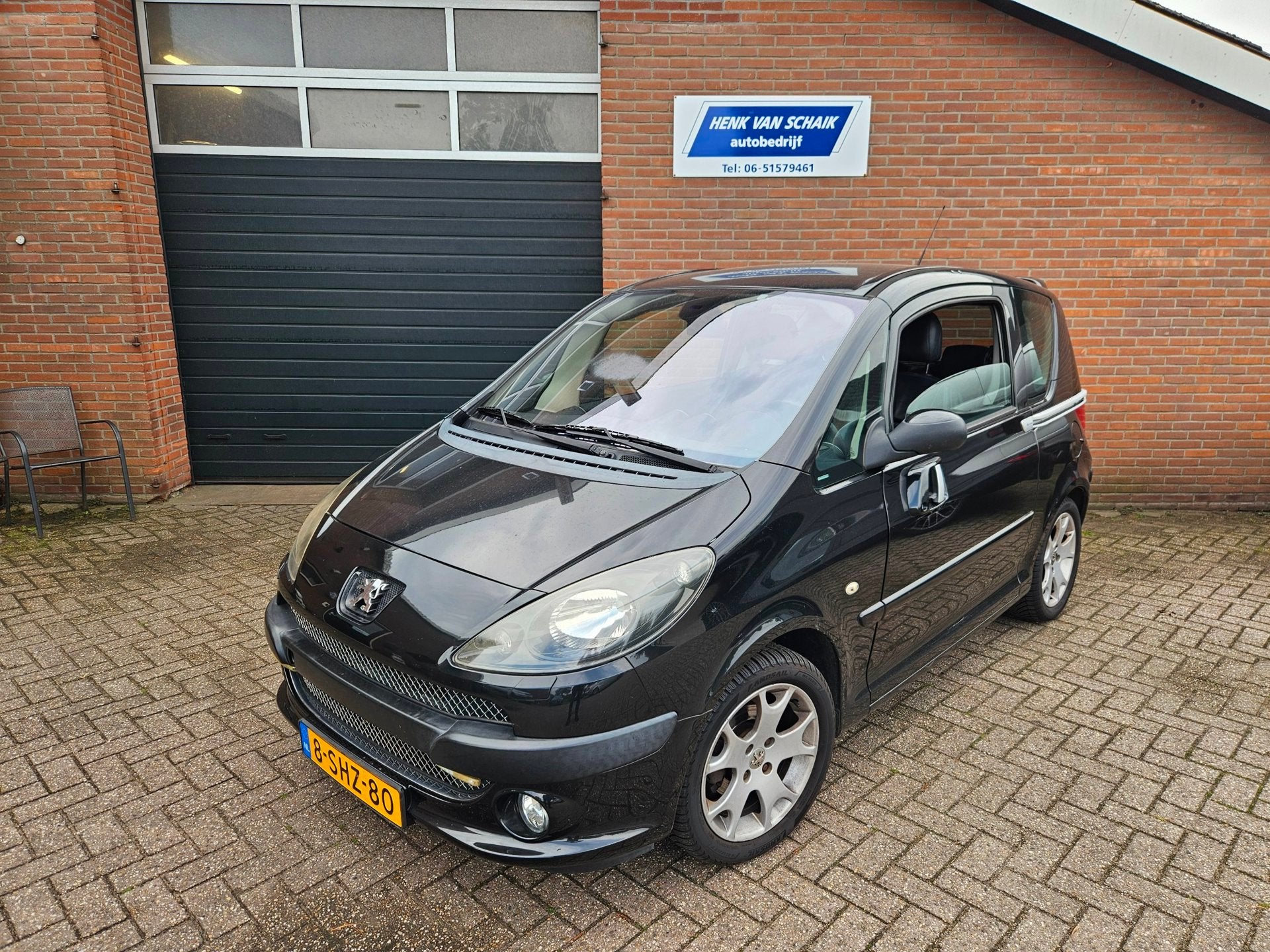 Peugeot 1007 1.6-16V Sesam Gentry 2013 Automaat, Auto's, Peugeot, 15 km/l, 4 cilinders, 4 stoelen, Zwart
