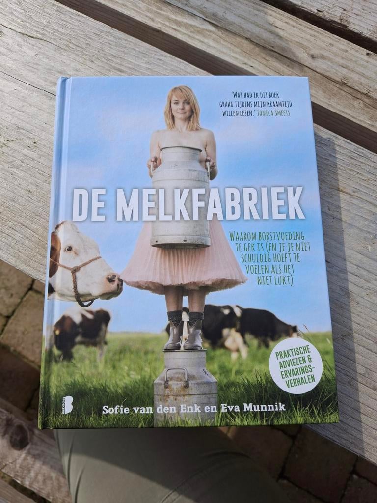 Sofie van den Enk - De melkfabriek, 3 tot 4 jaar, Sofie van den Enk; Eva Munnik, Ophalen of Verzenden, Zo goed als nieuw