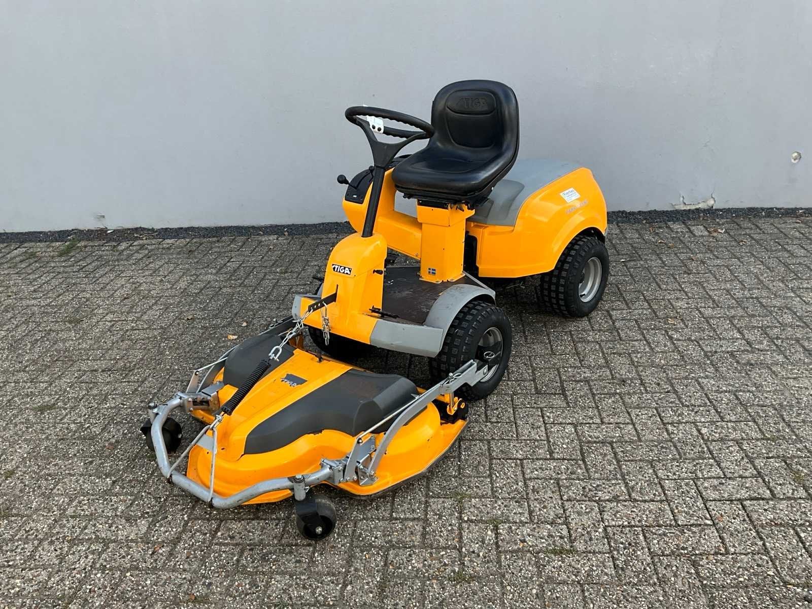 2011 Stiga Park Silent P901 Zitmaaier, Maaier