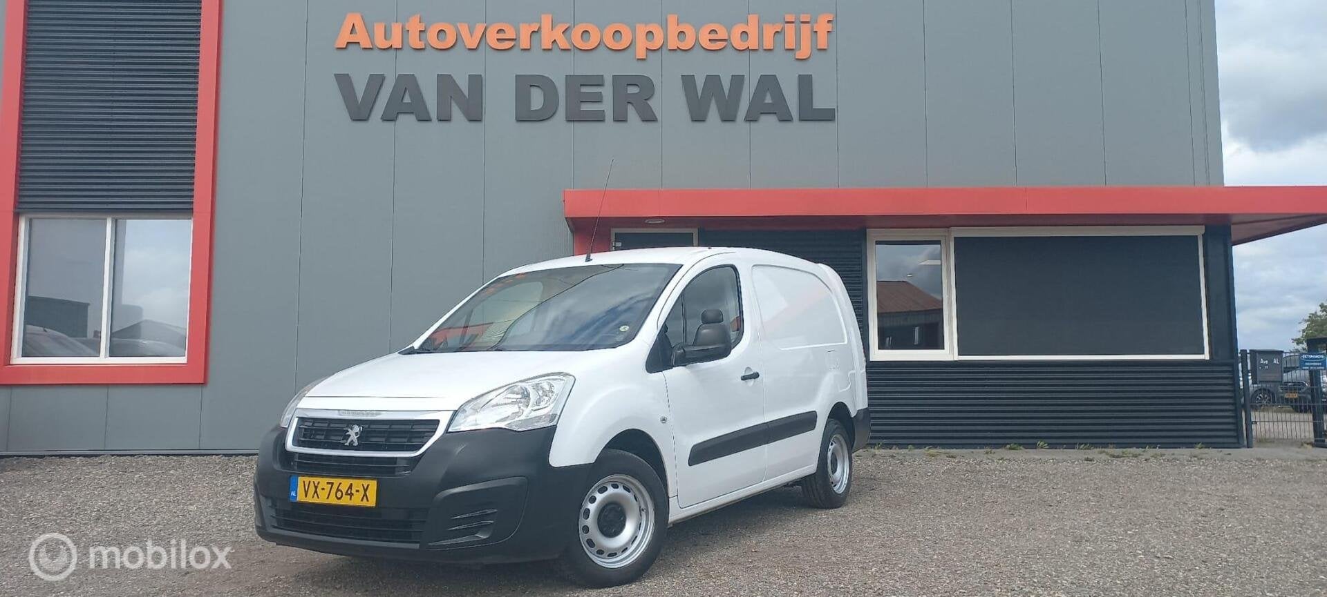 Peugeot Partner bestel 122 1.6 BlueHDi 100 L2 Premium S&S, Auto's, Voorwielaandrijving, Gebruikt, Euro 6, 4 cilinders
