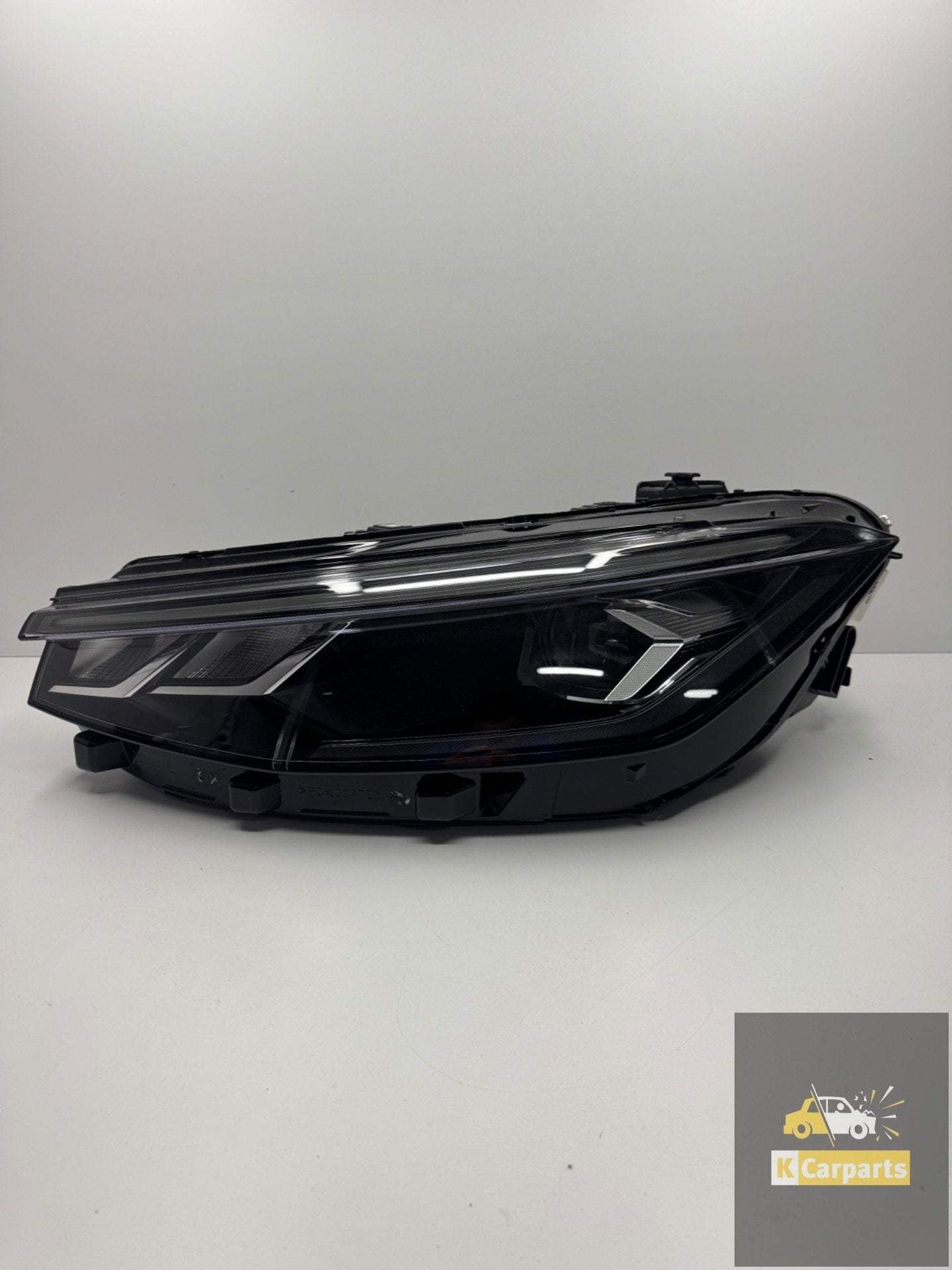 Volkswagen Passat B9 koplamp led links nieuw lamp 3J1941005, Gebruikt, Volkswagen, Volkswagen AG, Berliner Ring 2
38440  Wolfsburg, DE