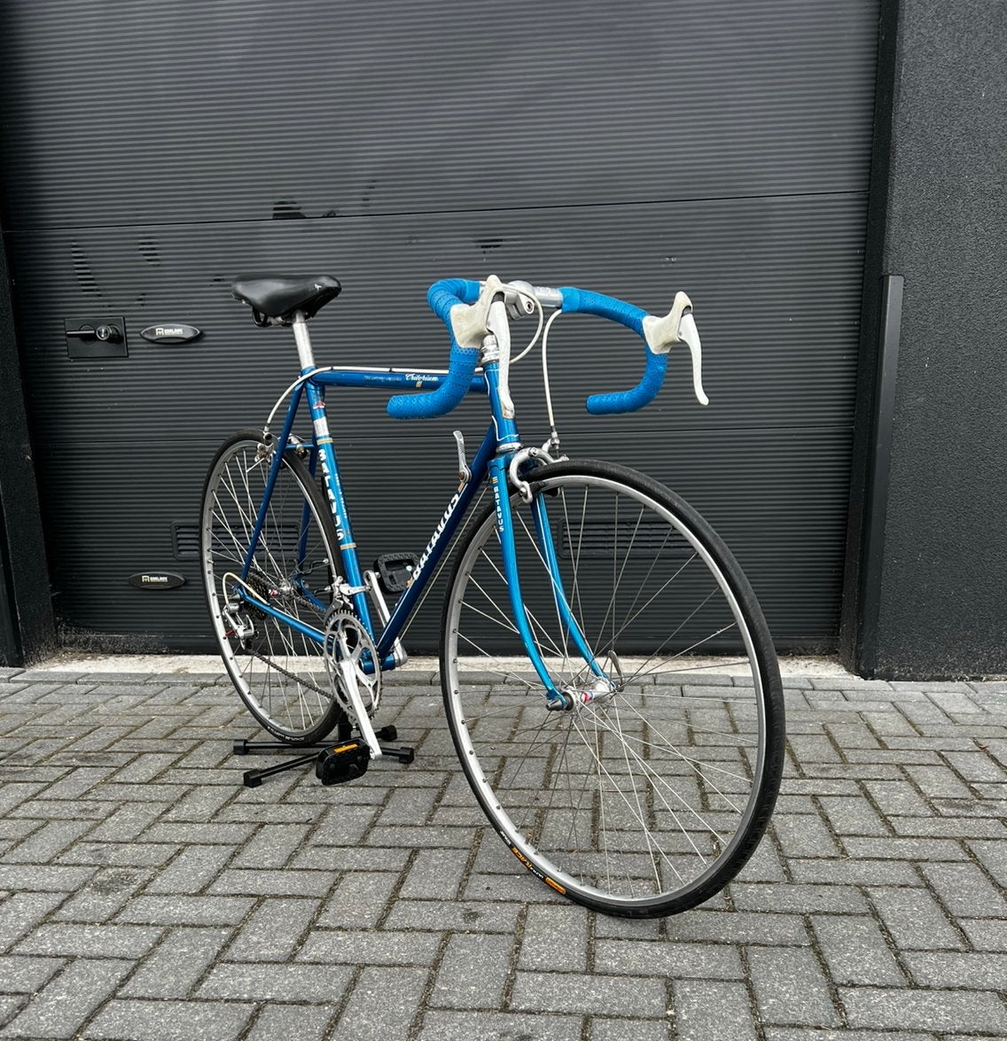 Blauwe batavus Criterium vintage racefiets retro gerestauree, Fietsen en Brommers, Fietsen | Racefietsen, 28 inch, Velgrem, Batavus