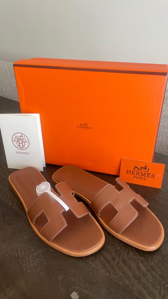 Hermes slippers maat 39, Kleding | Dames, Schoenen, Ophalen of Verzenden, Nieuw