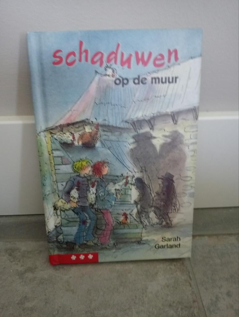 Schatten op de Muur - Sarah Garland (Kinderboek), Ophalen, Gelezen, Sarah Garland, Fictie algemeen