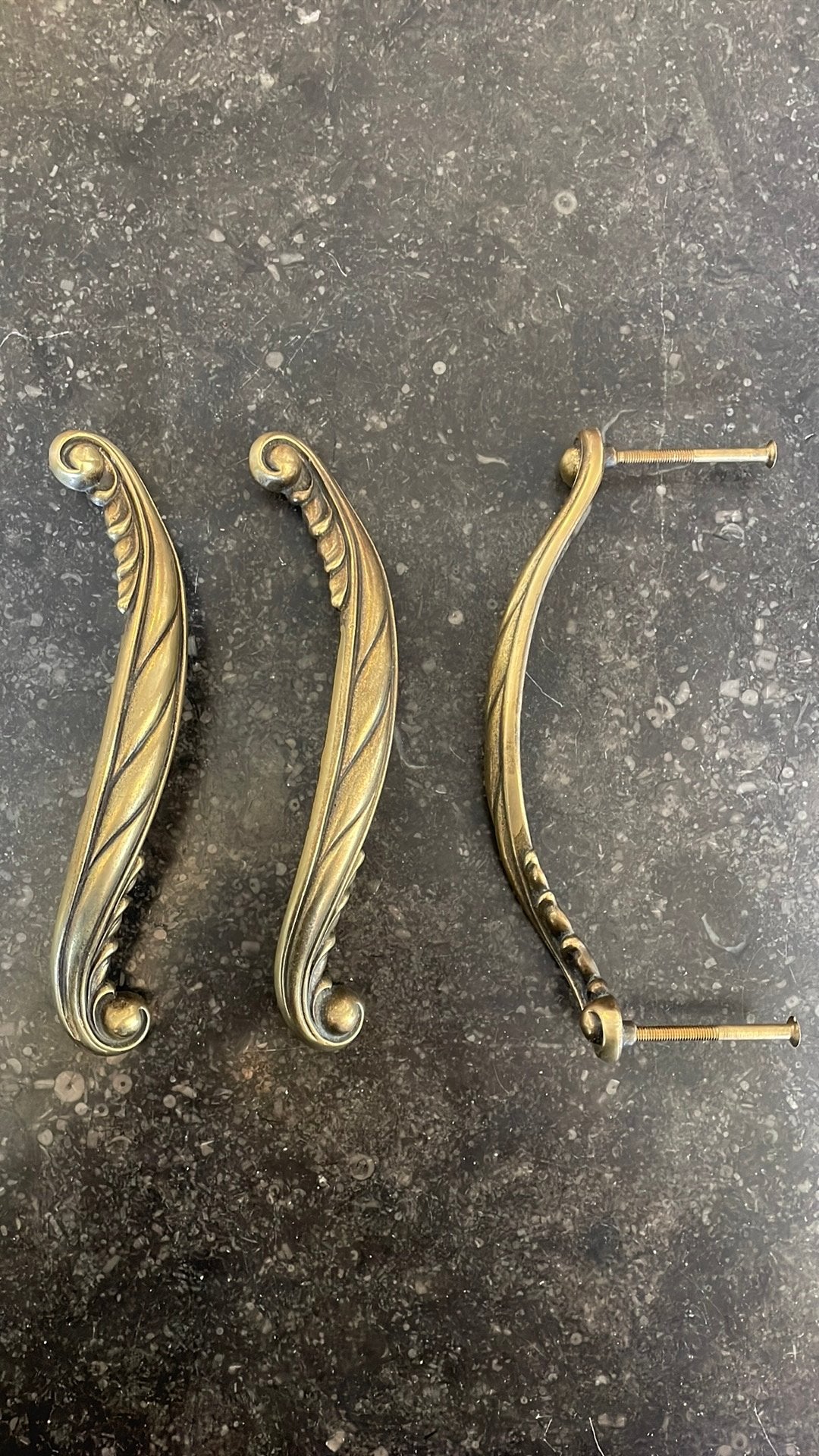 3 Sierlijke Kastgrepen ANTIEK Messing Jugendstil Art Nouveau, Antiek en Kunst, Ophalen of Verzenden