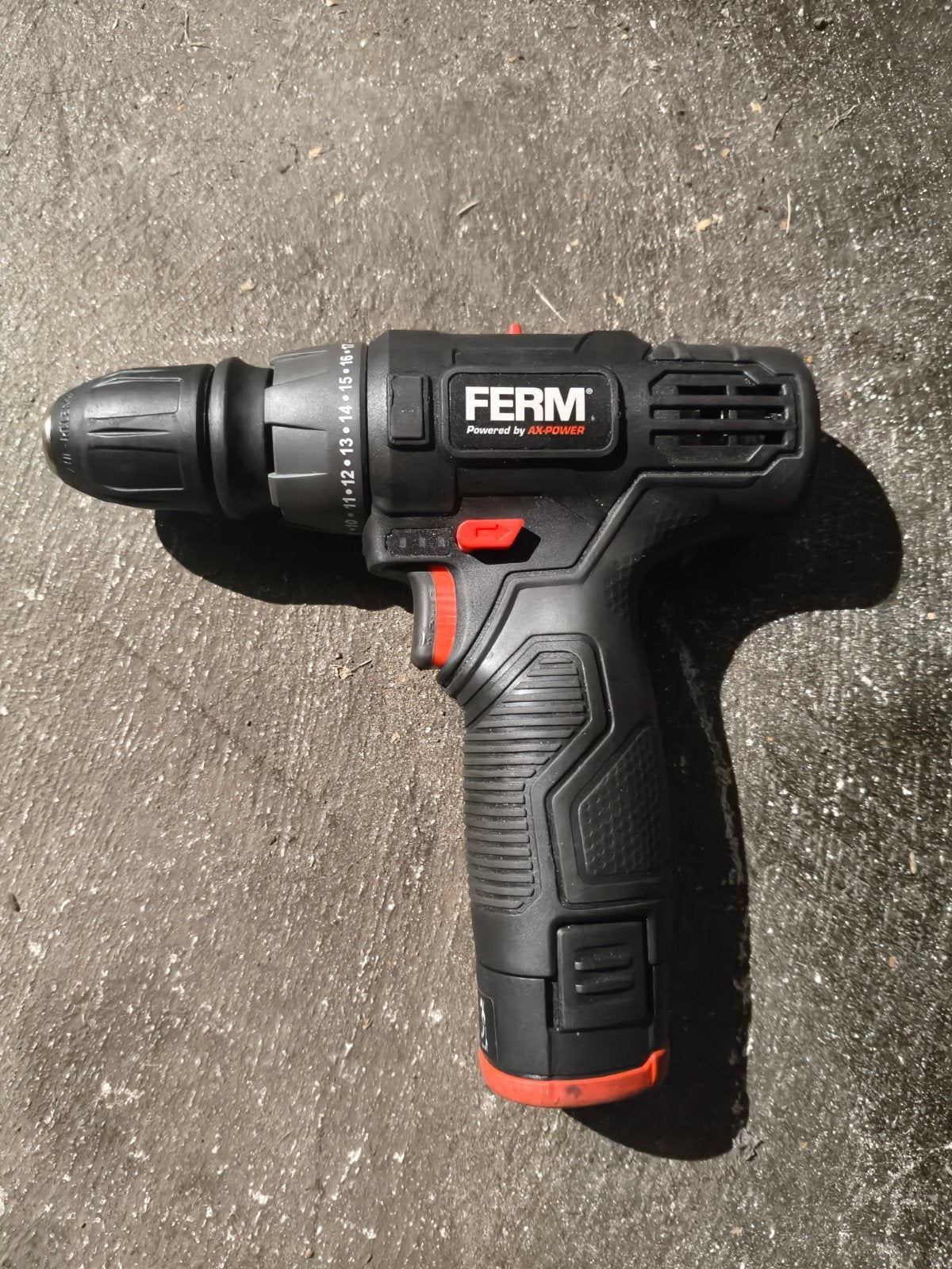 accuboormachine - Ferm - weinig gebruikt - nog super netjes, Ophalen, Zo goed als nieuw, Boor- en Schroefmachine, Variabele snelheid