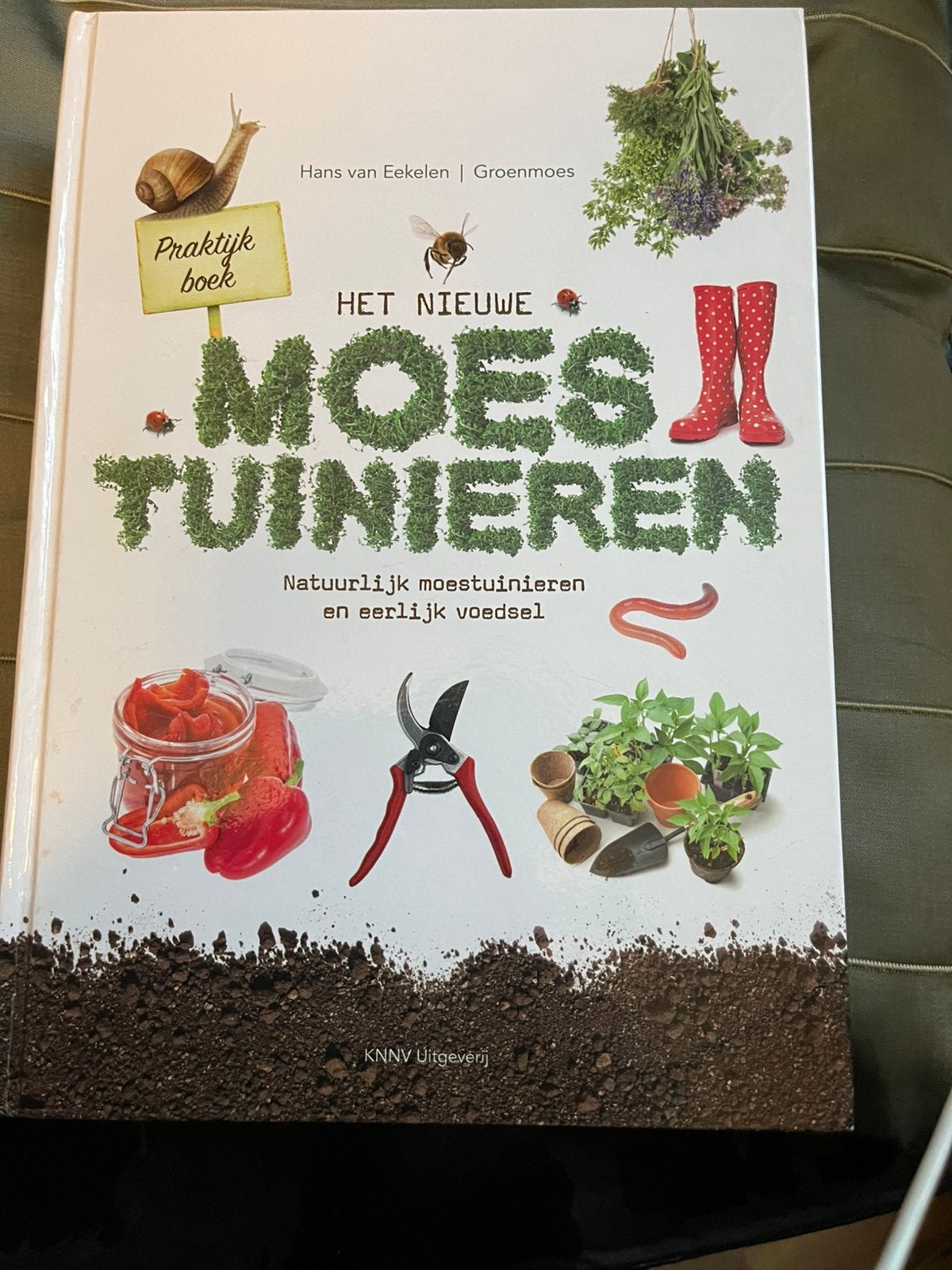 Moes tuinieren, Boeken, Ophalen of Verzenden, Zo goed als nieuw, Tuinieren en Tuinplanten