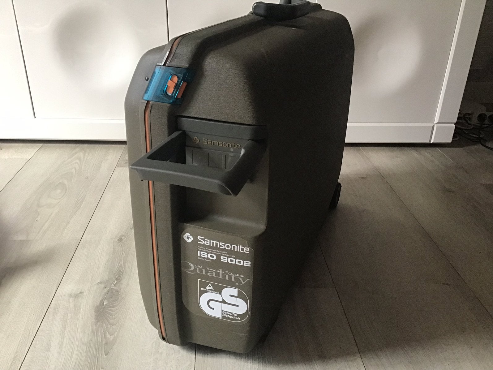 Mooie olijfgroene middelgrote Samsonite koffer, Sieraden, Tassen en Uiterlijk, Koffers, Hard kunststof, 45 tot 55 cm, Ophalen of Verzenden