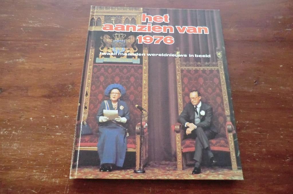 boek - het aanzien van 1976, Boeken, Geschiedenis | Wereld, Gelezen, Overige gebieden, 20e eeuw of later, Ophalen of Verzenden