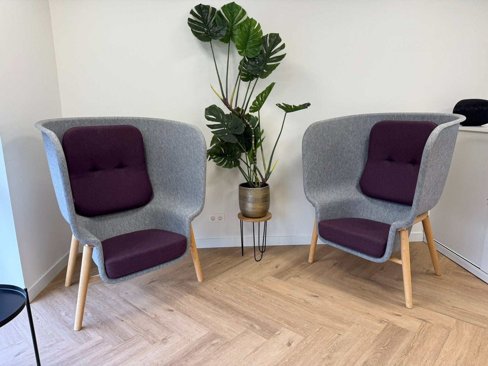 2x De Vorm Pod Privacy Chair – akoestische designfauteuils, Ophalen, Twee, Zo goed als nieuw, Grijs