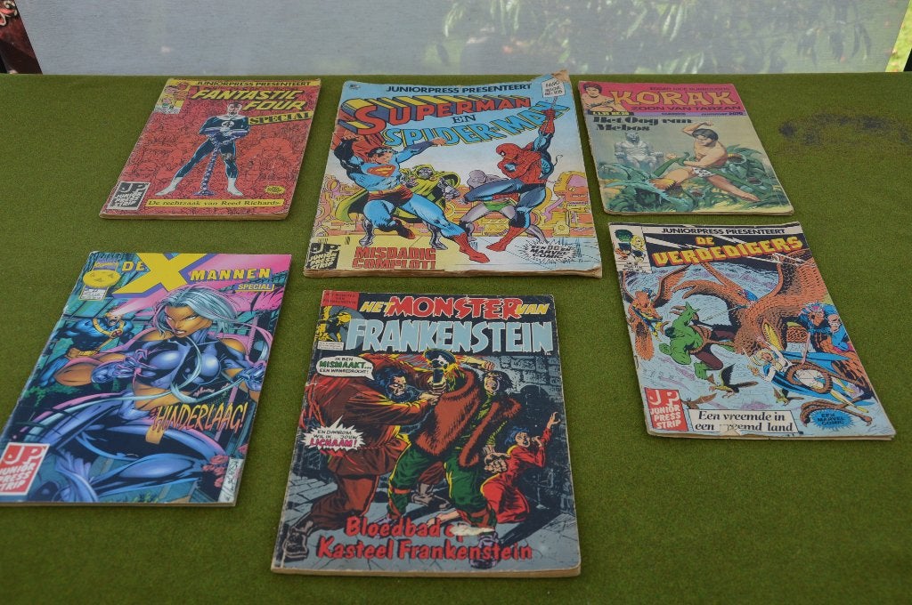 7 vintage Junior Press Strips, Marvel , Superman, de Hulk, Boeken, Meerdere stripboeken, Ophalen of Verzenden, Gelezen, Marvel