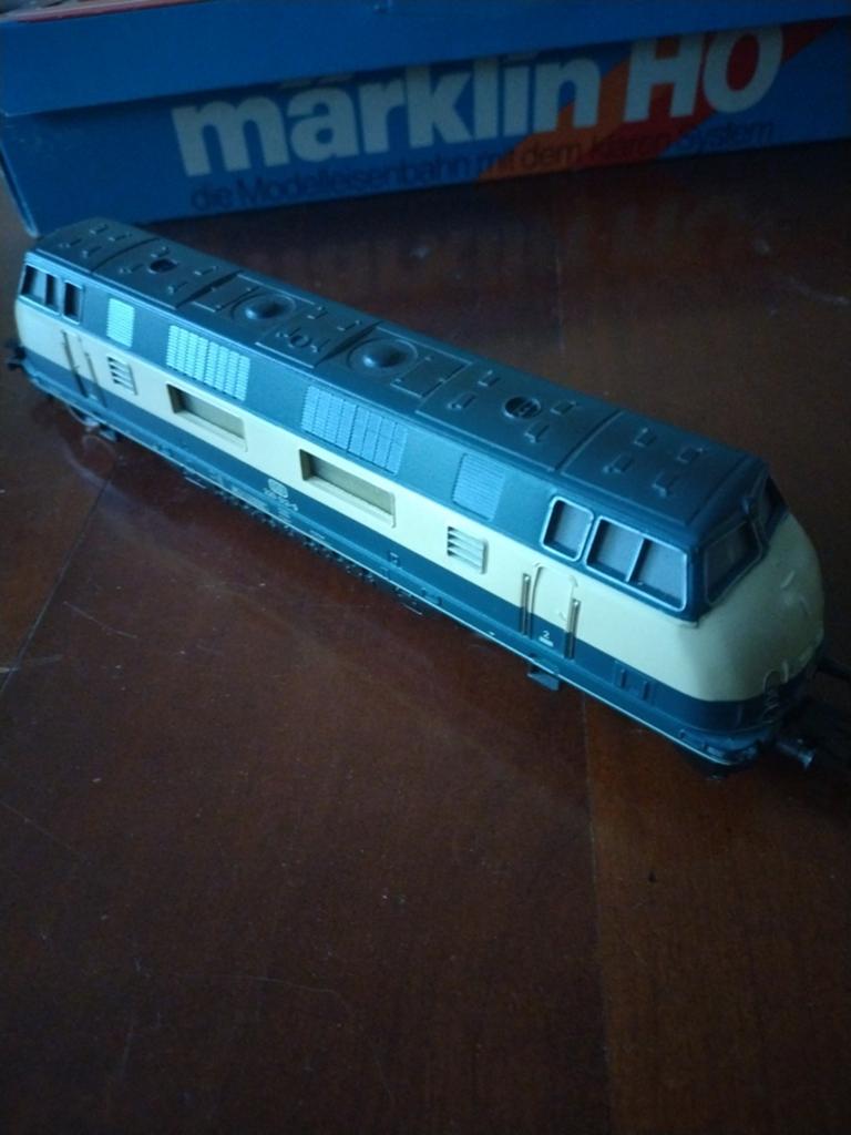Marklin 3081 v200 blauw beige, Hobby en Vrije tijd, Modeltreinen | H0, Ophalen of Verzenden, Wisselstroom, Locomotief, Märklin