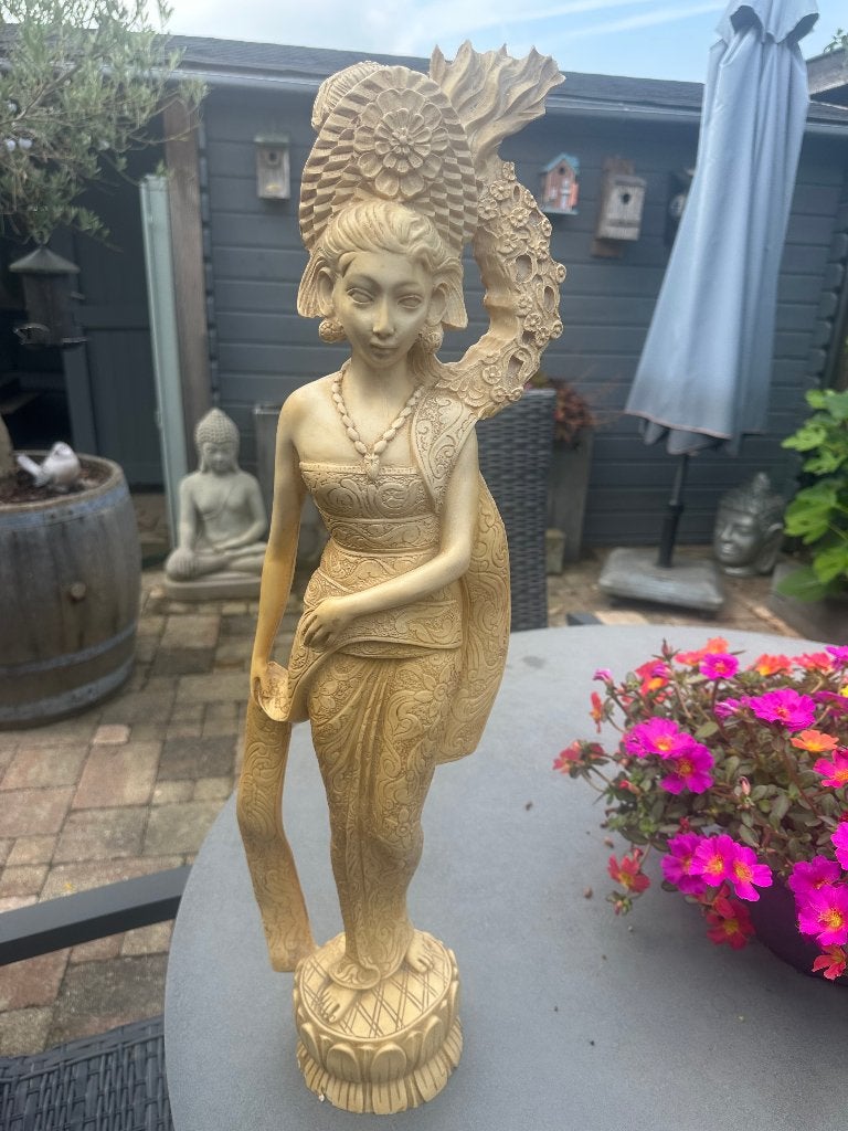 Prachtig Balinees Beeld van Danseres - Handgesneden Hout, Ophalen, Zo goed als nieuw, Mens