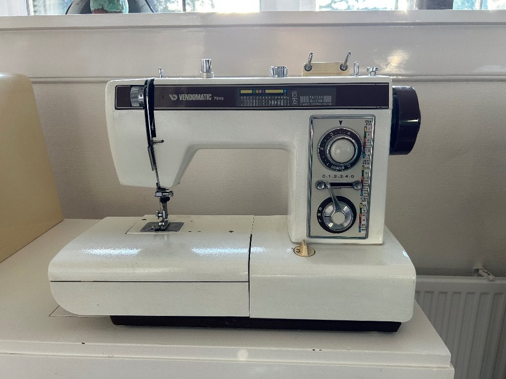 Naaimachine vendomatic, Ophalen, Gebruikt, Naaimachine, Overige merken