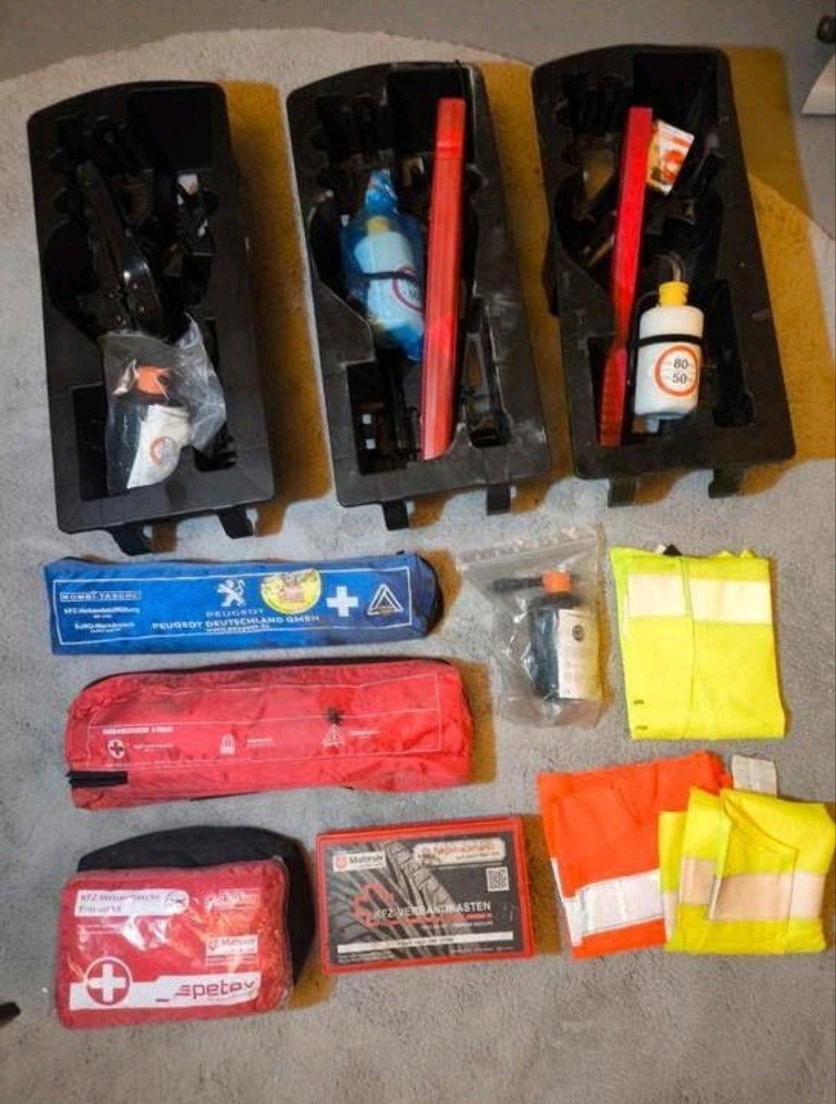 Band Reparatie vloeistof+ aid kit+ sleepoog Peugeot 108/C1, Ophalen of Verzenden, Hydraulisch