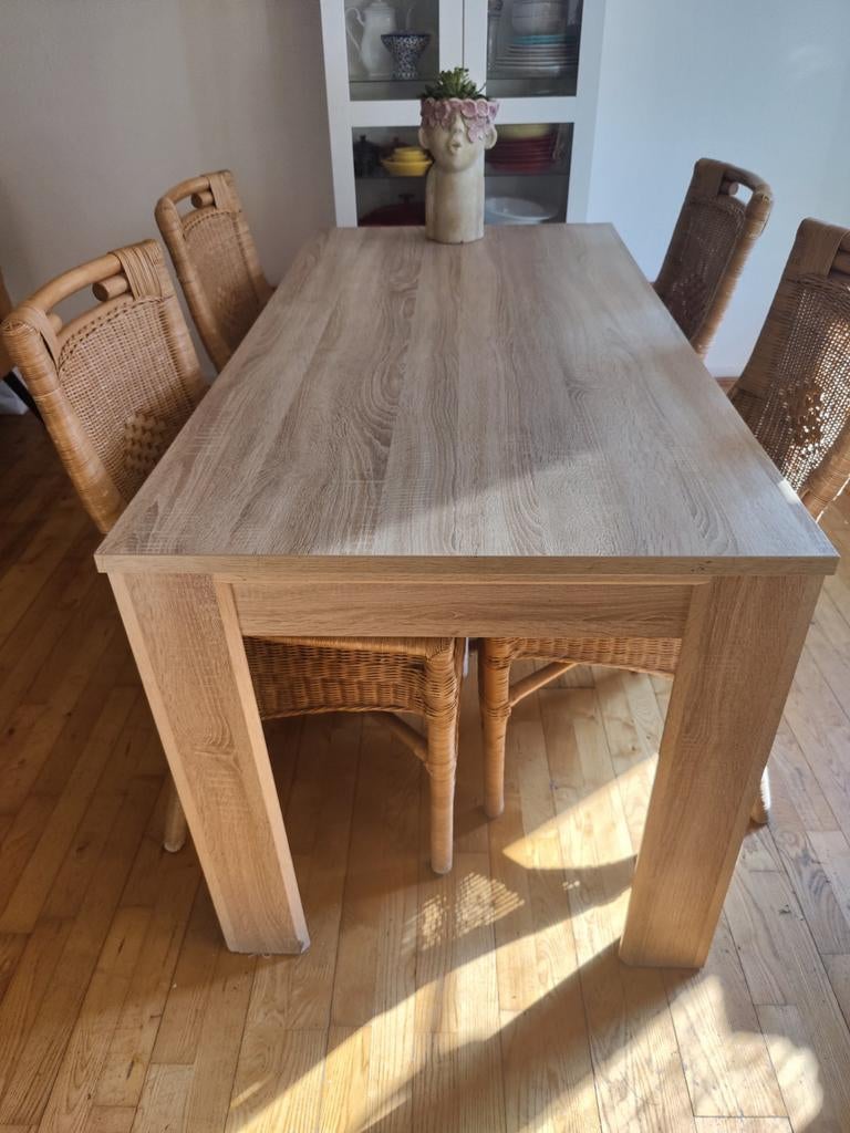 Eikenhouten eettafel met lichte gebruikssporen, Huis en Inrichting, Tafels | Eettafels, Ophalen, Gebruikt, 100 tot 150 cm, Eikenhout