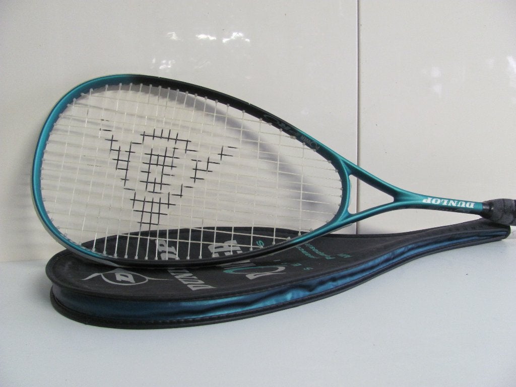 Squash racket van Dunlop the power pro, Sport en Fitness, Squash, Ophalen of Verzenden, Zo goed als nieuw, Racket, Met hoes