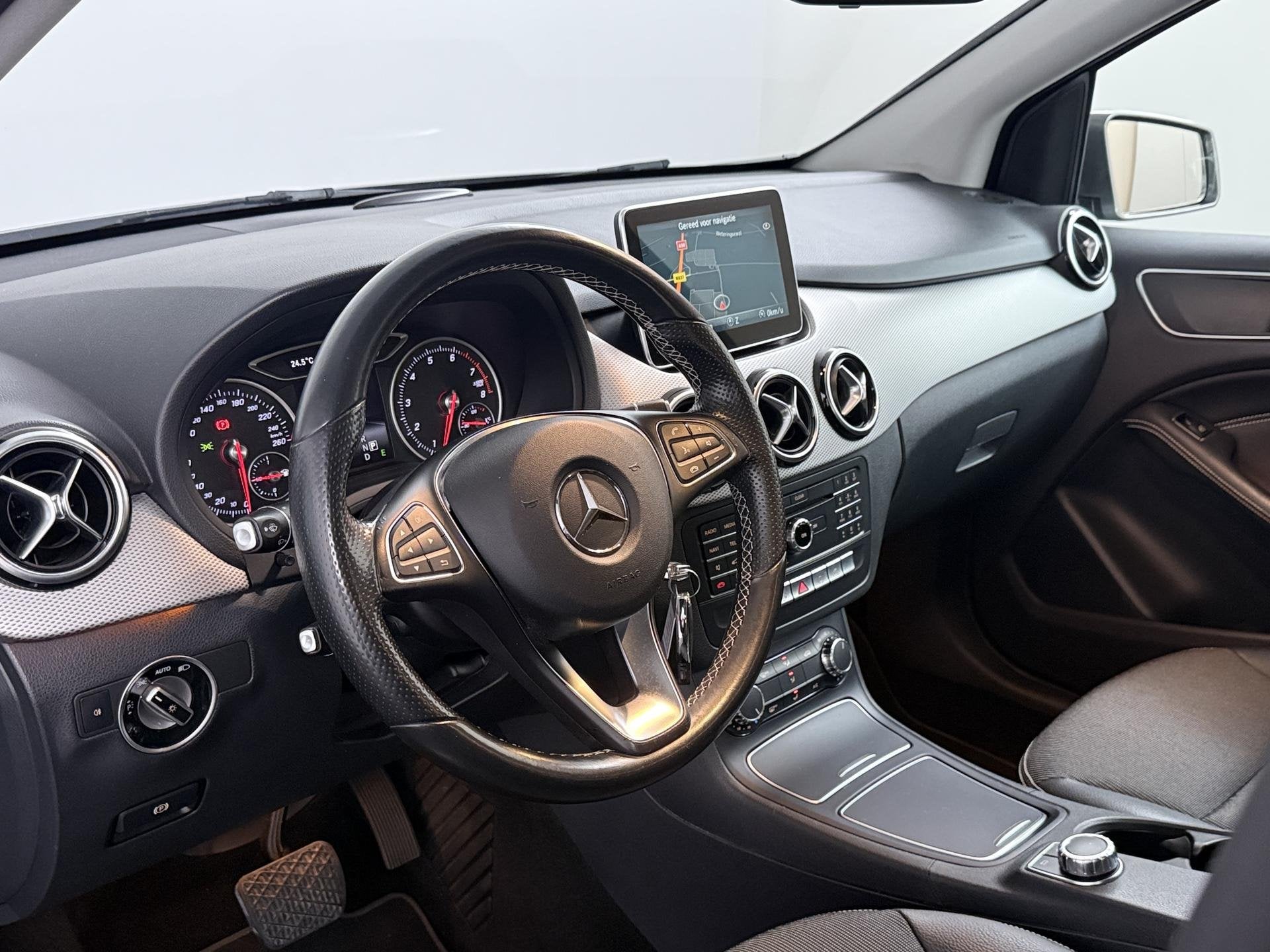 Mercedes-Benz B-klasse 180 Ambition | Cruise Control | High, Auto's, 1325 kg, Gebruikt, Euro 6, 4 cilinders
