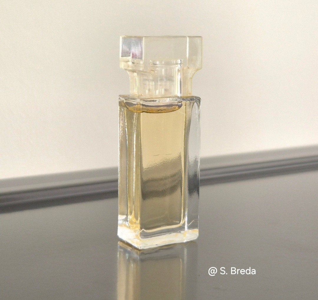 Calvin Klein - Eternity moment - volle miniatuur, Verzamelen, Parfumverzamelingen, Ophalen of Verzenden, Zo goed als nieuw, Miniatuur