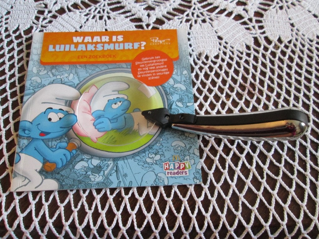 Waar is luilaksmurf? Zoekboek met vergrootglas Smurf, Ophalen, Zo goed als nieuw, Fictie algemeen