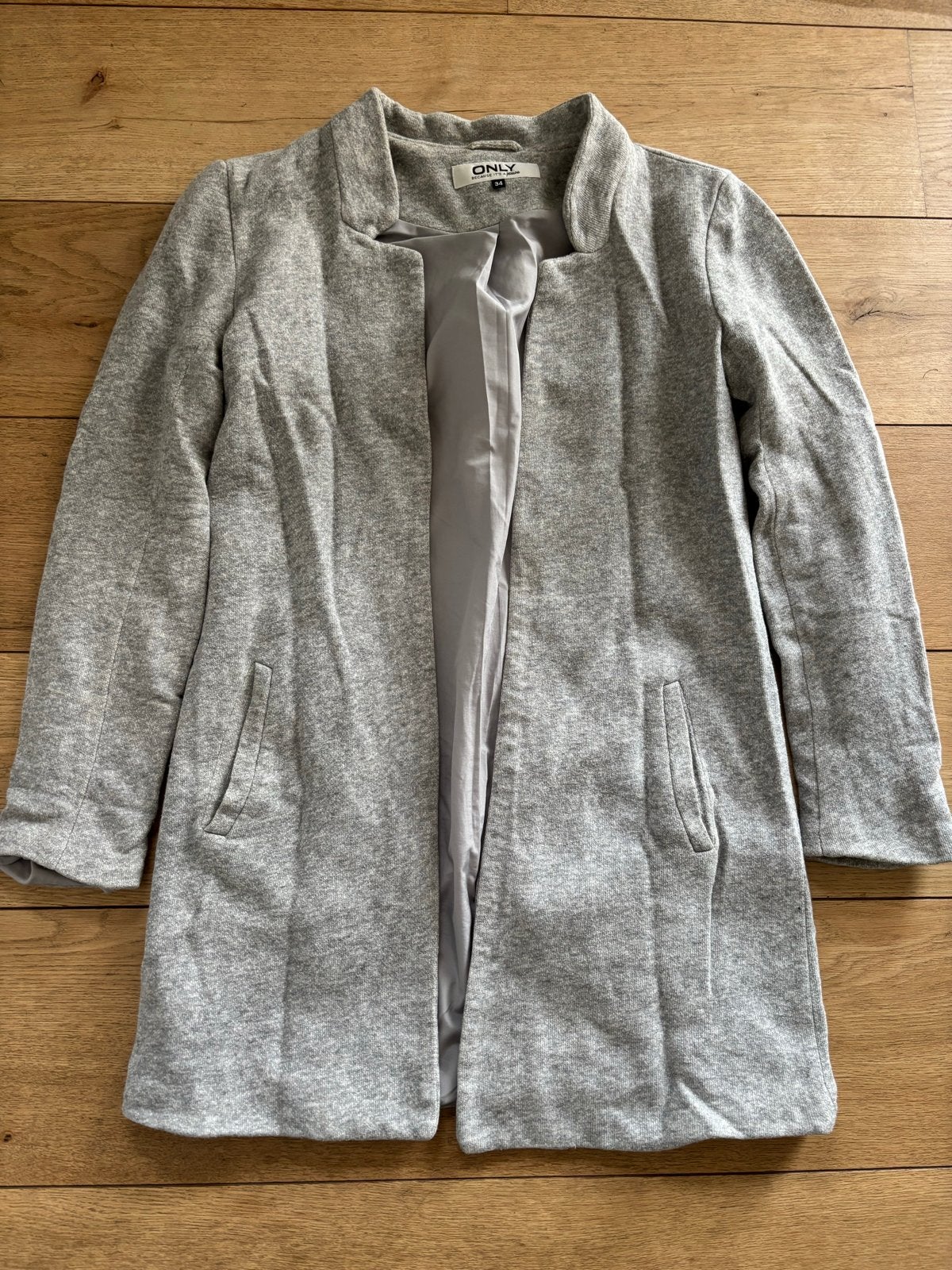 Jasje - Maat 34 - Merk Only, Ophalen of Verzenden, Zo goed als nieuw, Maat 34 (XS) of kleiner, Grijs