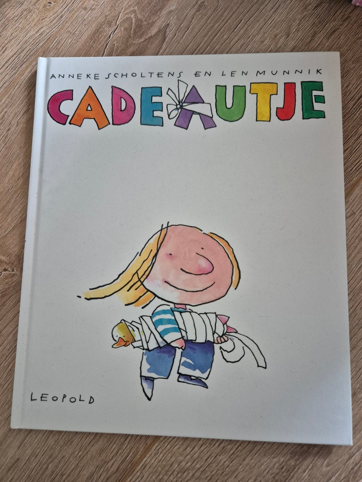 Cadeautje - Anneke Scholtens & Len Munnik, Ophalen, Zo goed als nieuw, Anneke Scholtens en Len Munnik, Fictie algemeen