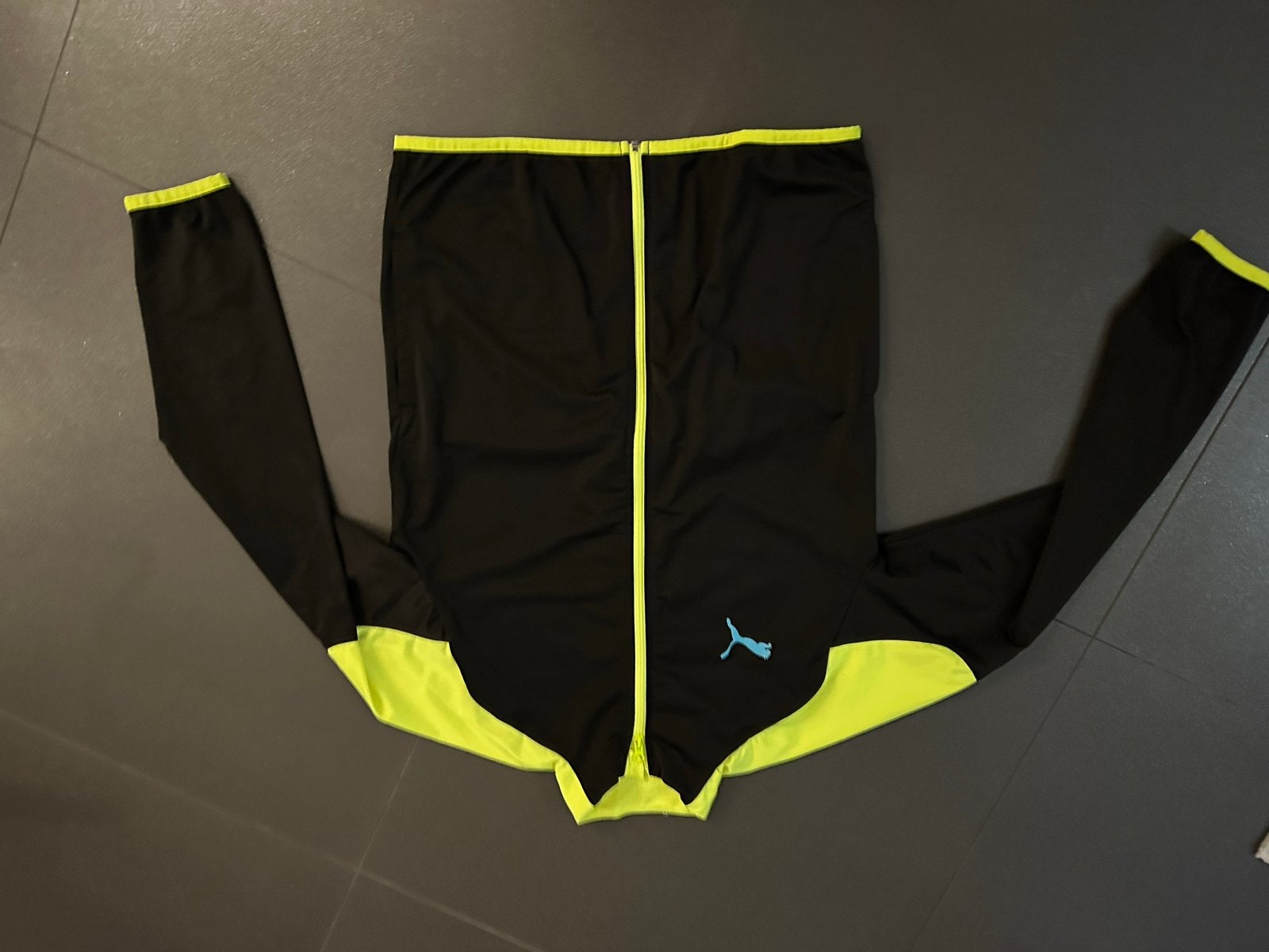 Puma sportjas - Zwart/Neon Geel, Zwart, Overige maten, Ophalen of Verzenden, Zo goed als nieuw