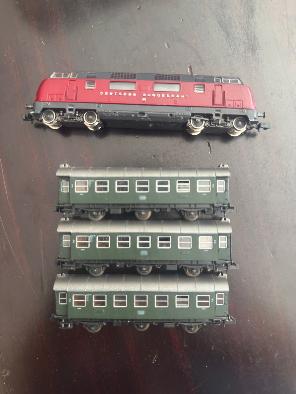 Roco V200 met donderbussen | 1/160 N spoor, Ophalen of Verzenden, Zo goed als nieuw, Roco, Gelijkstroom